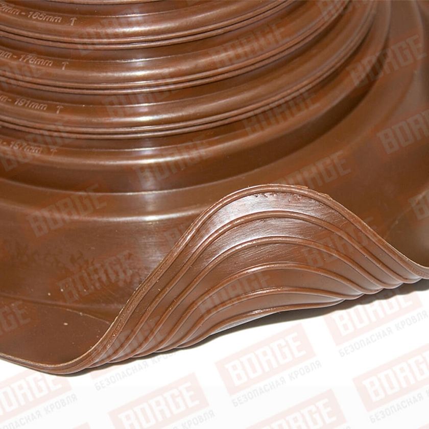 Проходка кровельная прямая №4 BORGE (d=95-197 275х275mm, RAL 8017 коричневый), силикон